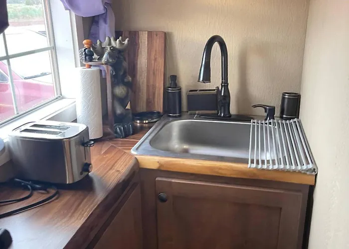 Tiny Tiny Bunkhouse Farm stay *